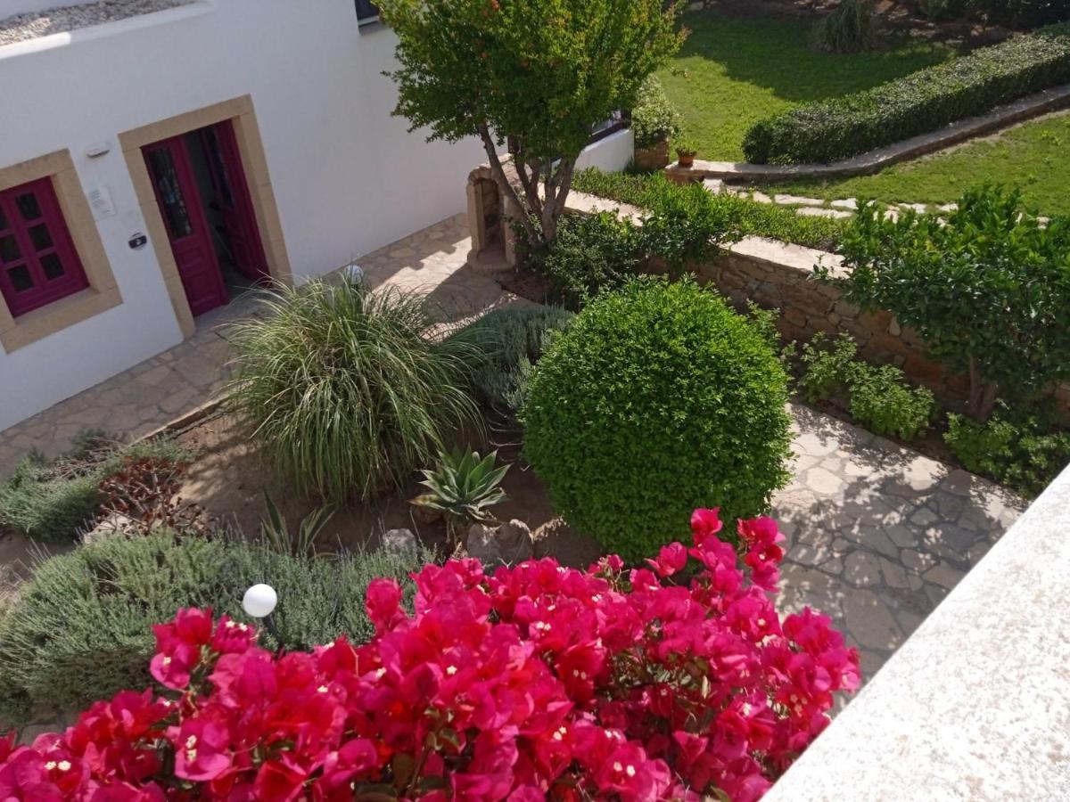 Nefeli Hotel Leros เอเจียมารินา ภายนอก รูปภาพ