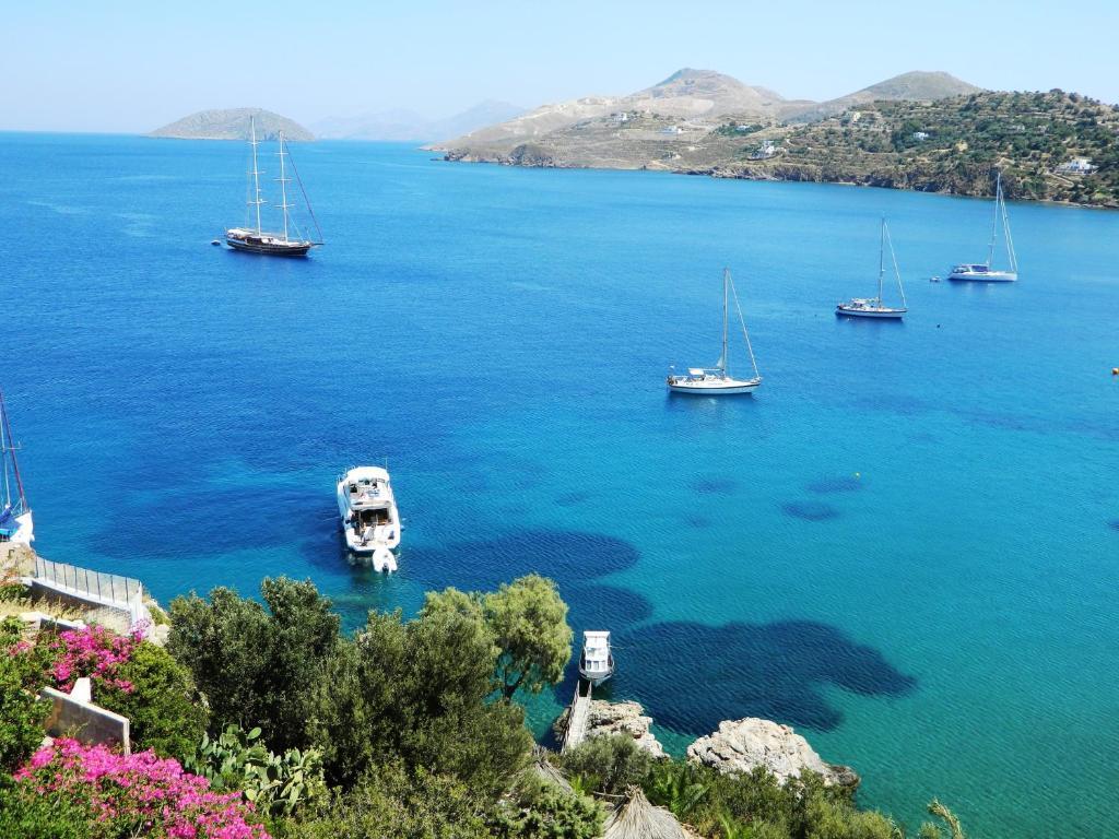 Nefeli Hotel Leros เอเจียมารินา ภายนอก รูปภาพ